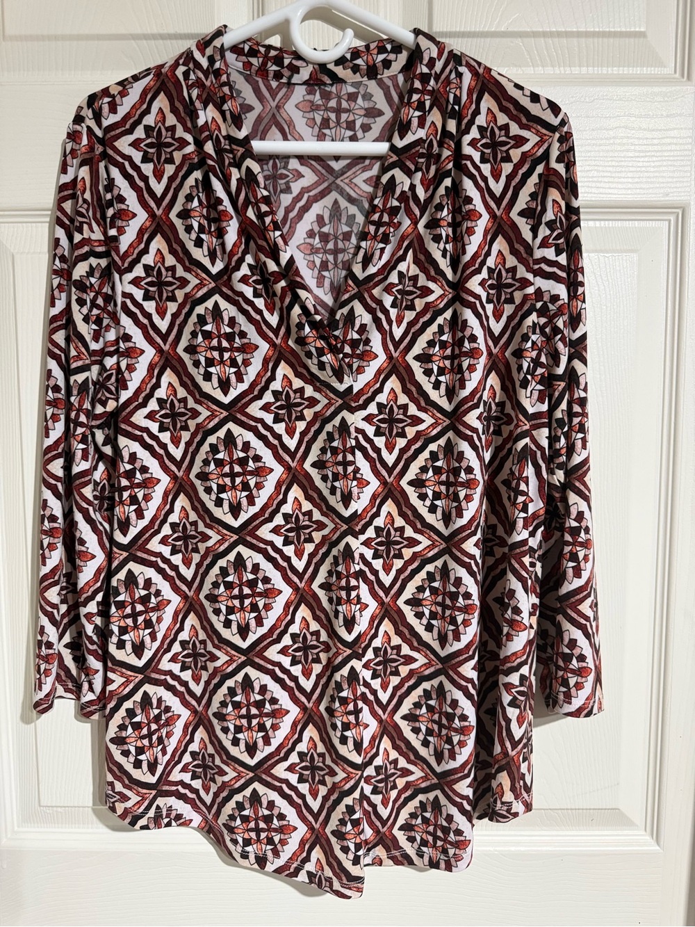 JM Collection Women’s Burgundy Boho Geometric Print V-Neck Top 3/4 Sleeve L